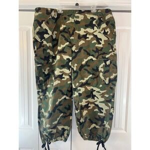KBB by Kahlana Barfield Brown Camo Cargo Pants XXL Asymmetric Fly Distressed